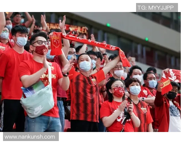 张敏的足球人生深度对话：从绿茵场到人生舞台的精彩旅程